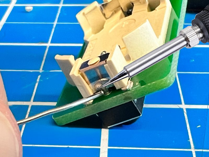 File:SolderKit Step5 4.png